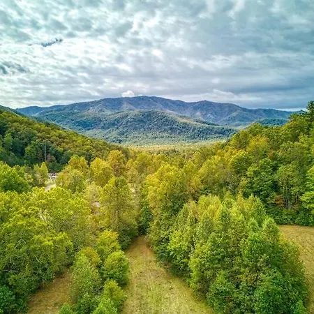 Serenity Cottage, Pickleball Court, Creek, Wifi, Mountain Views, Starting At 79